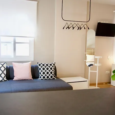 Syntagma Square: Amazing Cozy - Whale Atina